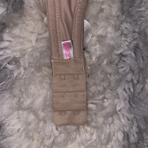 Pink VS push up bra - Picture 3 of 4